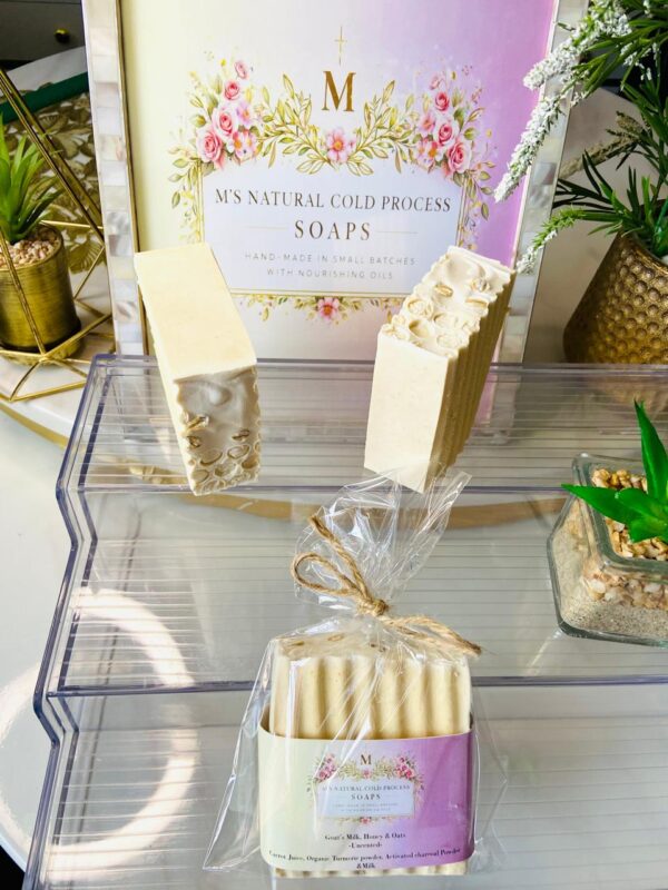 Goat’s milk, honey and oats soap