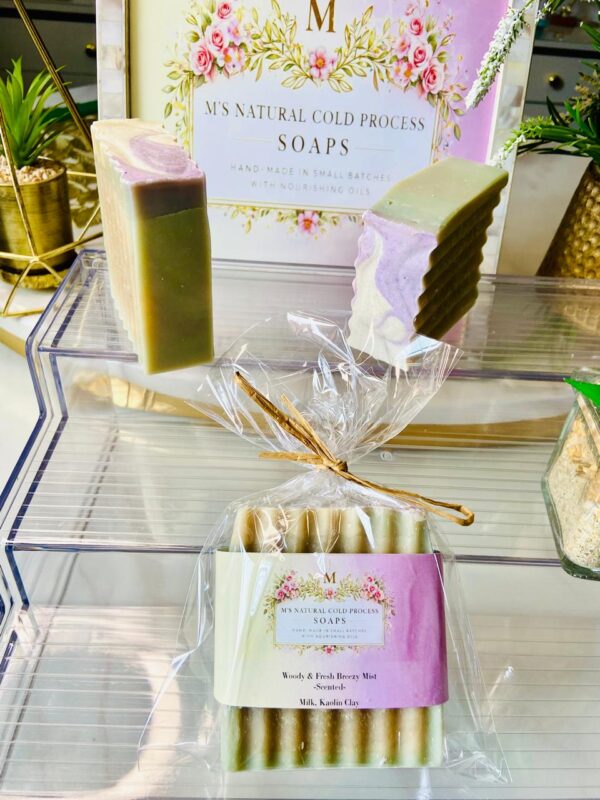 Woody and fresh breezy mist soap